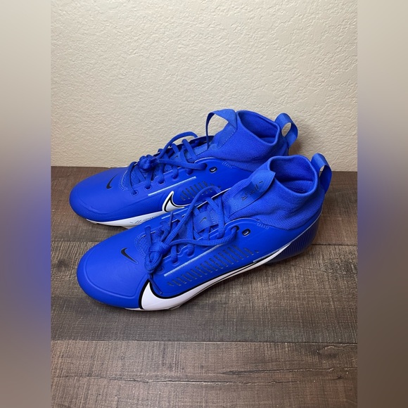 Nike Vapor Edge Pro 2 “Game Royal Blue”
- Size: 10.5 Men. - Picture 3 of 8